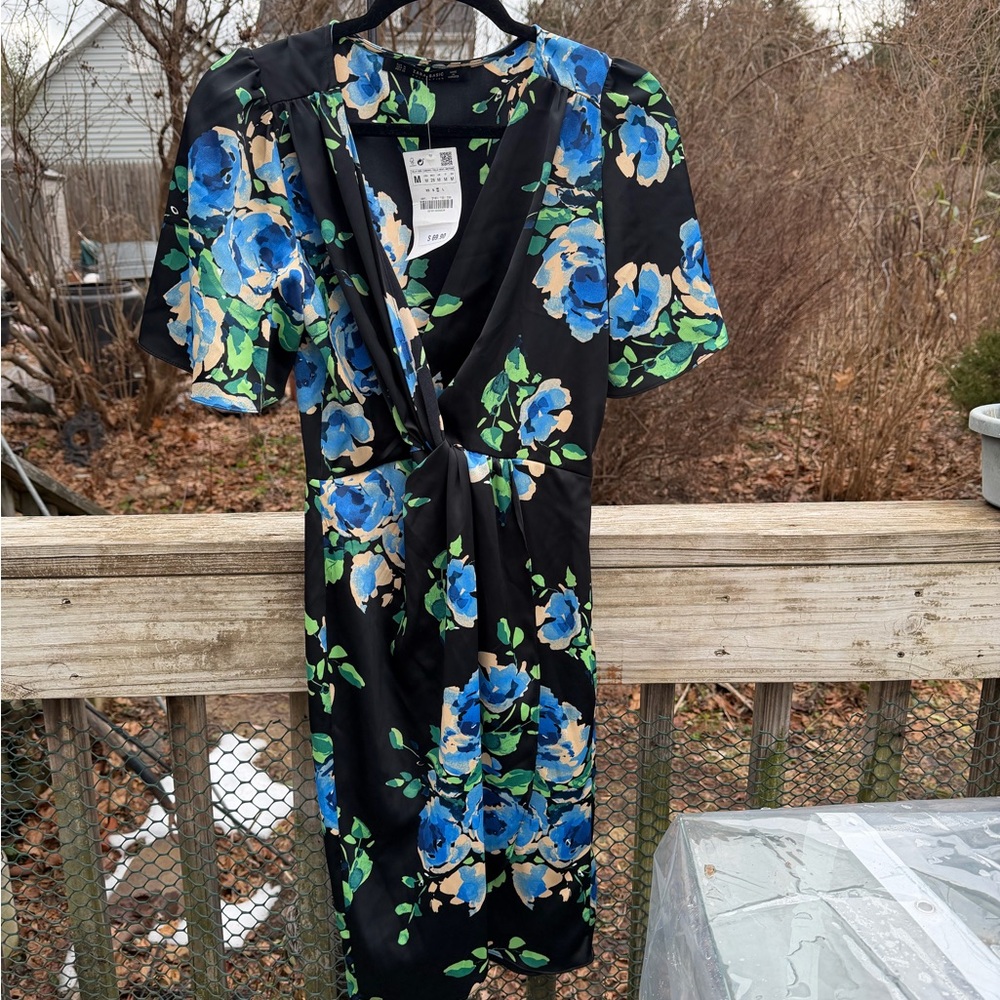 Nwt Zara Basic Collection Size M Flutter Sleeve W… - image 6